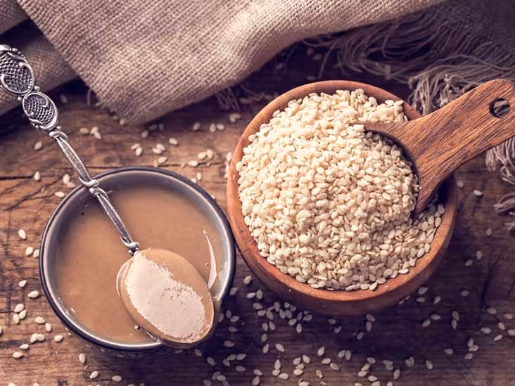 Tahhiini: A Complete Guide to Its Origins, Uses, and Benefits